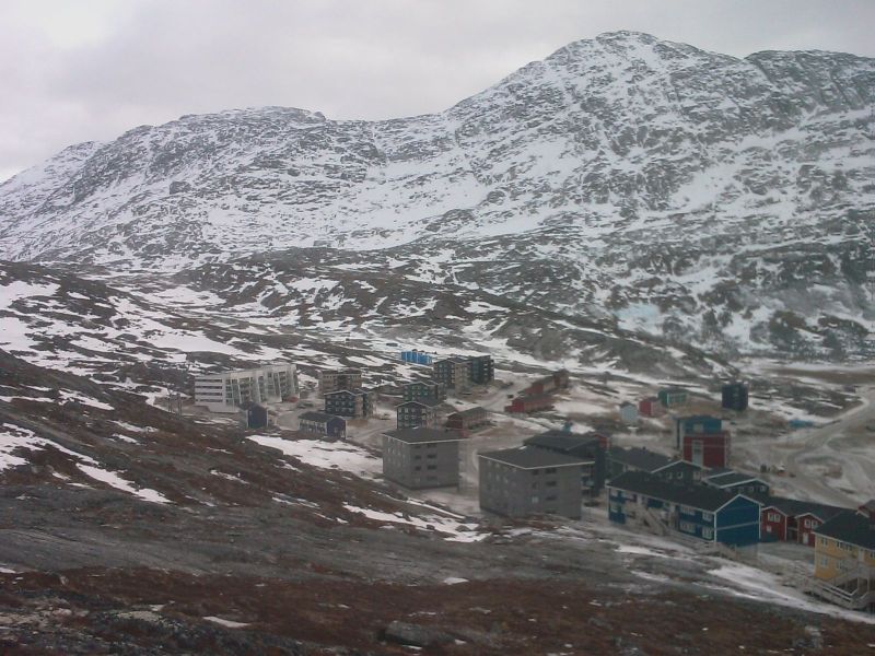 2010-02-16-1158_Fra gåture i Nuuk_-