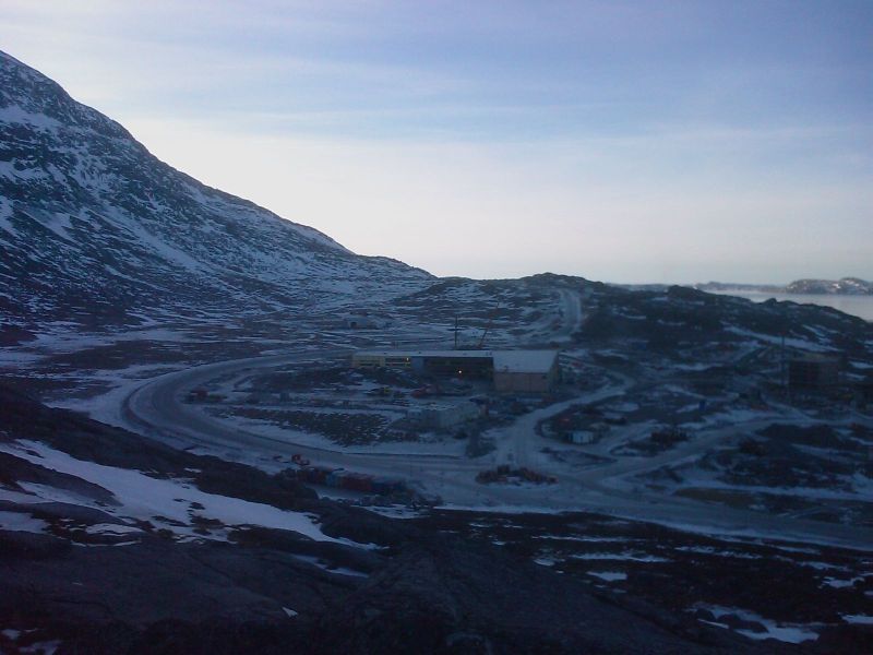 2010-02-18-1126_Fra gåture i Nuuk_-