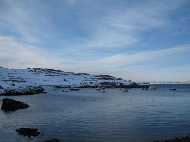 2010-03-08-1011_Inderste af bugten i Qinnqorput med både_Nuuk; qinnqorput; Udsigt i Nuuk
