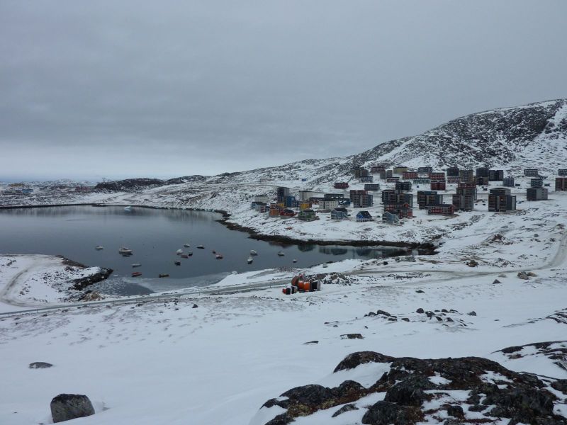 2010-03-09-0925_Inderste af bugten i Qinnqorput med både_Båd; Både; Nuuk; Udsigt i Nuuk