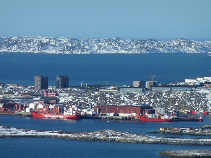 2010-03-10-1053_-_Havn; Ral-skib_2