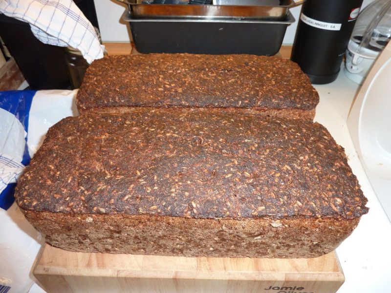 2010-03-24-1735_-_Rugbrød