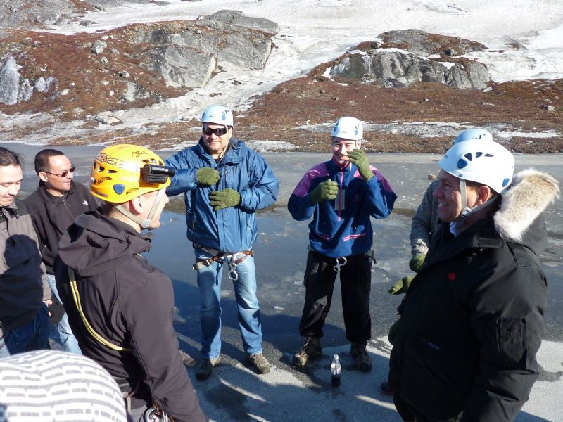 2010-04-10-1614_-_Hans-Jakob _Aqqaluk_ Platou; Jesper Eugenius Labansen; Svend Sværd