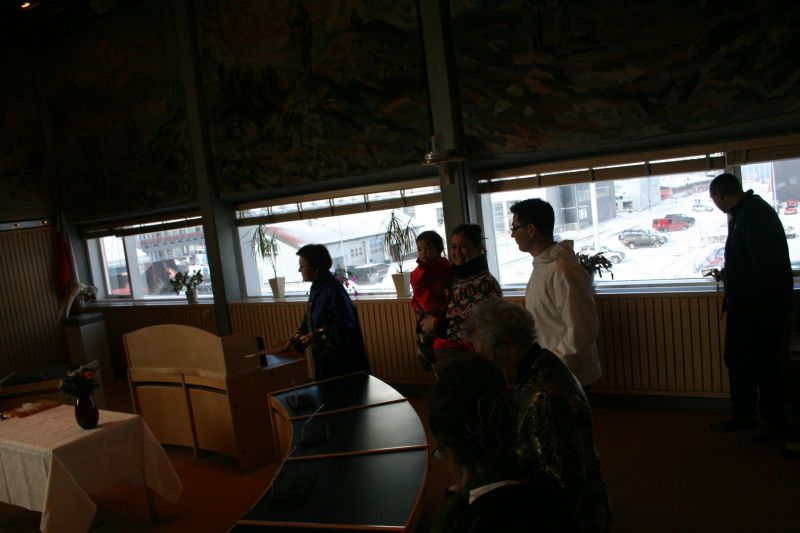 2010-04-14-1004_Bryllup; Djanco; Dorthe Telling; Johannes Telling; John og Nuka; Karina Klausen; Lisa Christiansen;