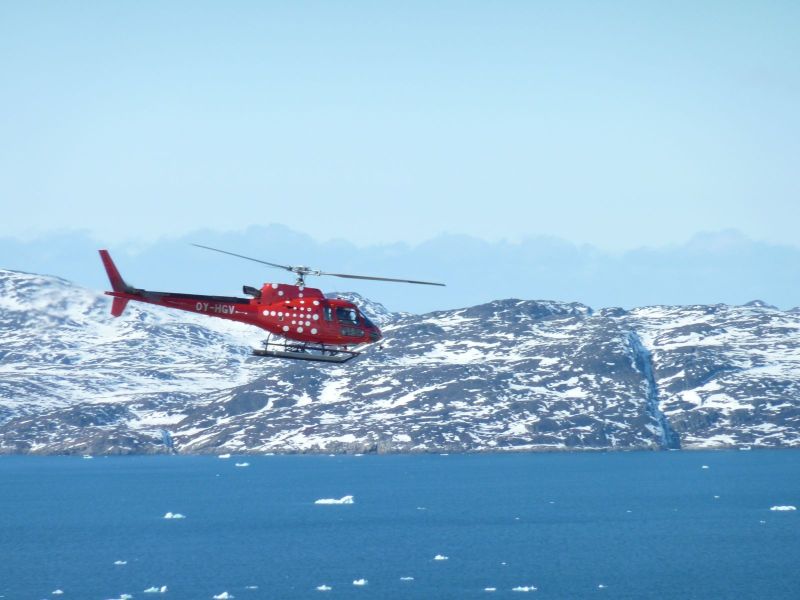 2010-04-08-1434_-_Bell 212_2