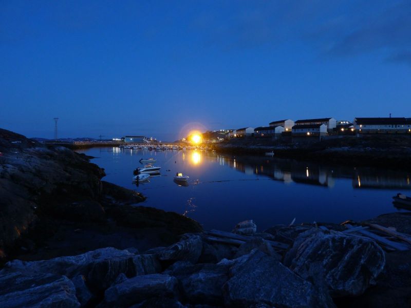 Aftentur med vindstille og solnedgang