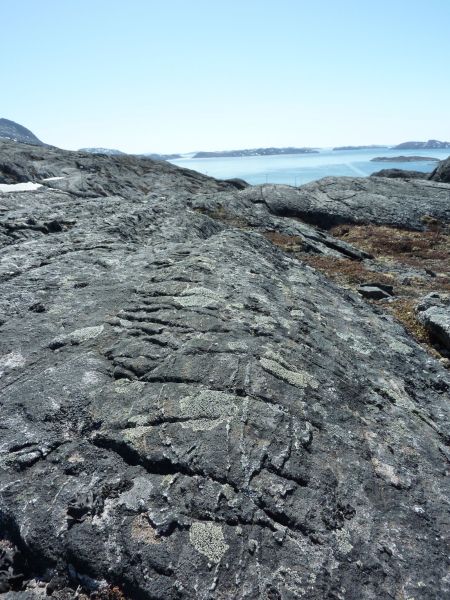 2010-05-17-1354_Gåtur_Havn; Klippemønster; Nuuk