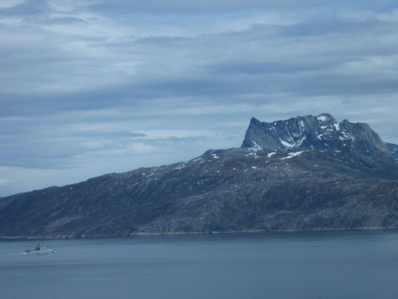 2010-06-05-1143_-_Inspektionsskib; Sermitsiaq