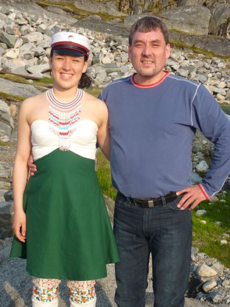 Dimissionsfest i Nuuk
Peter Lynge Petersen og Ivalo Lynge Labansen