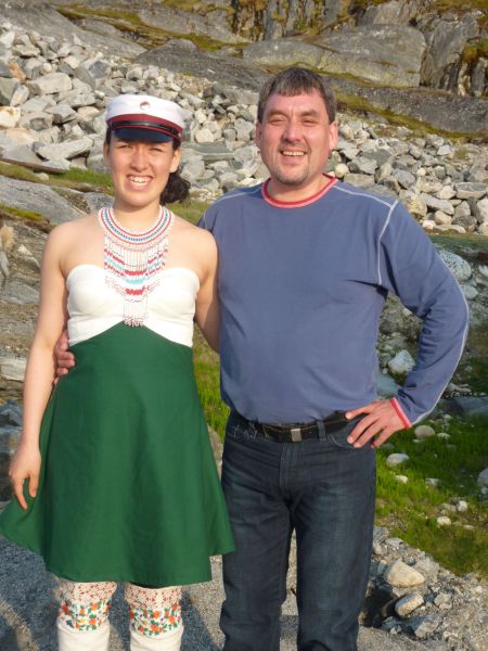 Dimissionsfest i Nuuk
Peter Lynge Petersen og Ivalo Lynge Labansen