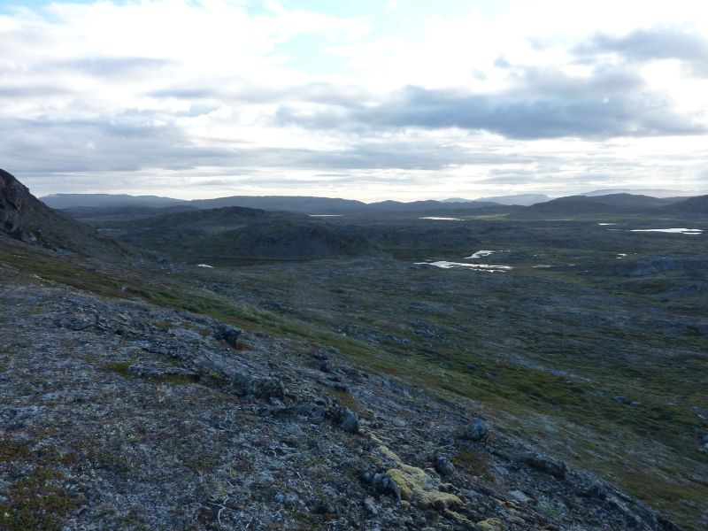 2010-08-01-0728_-_Terræn