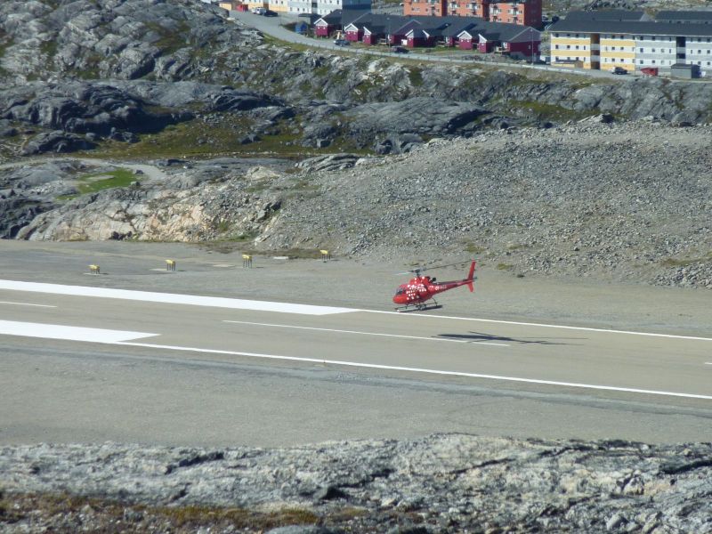 2010-08-19-1231_-_Bell 212; Helikopter