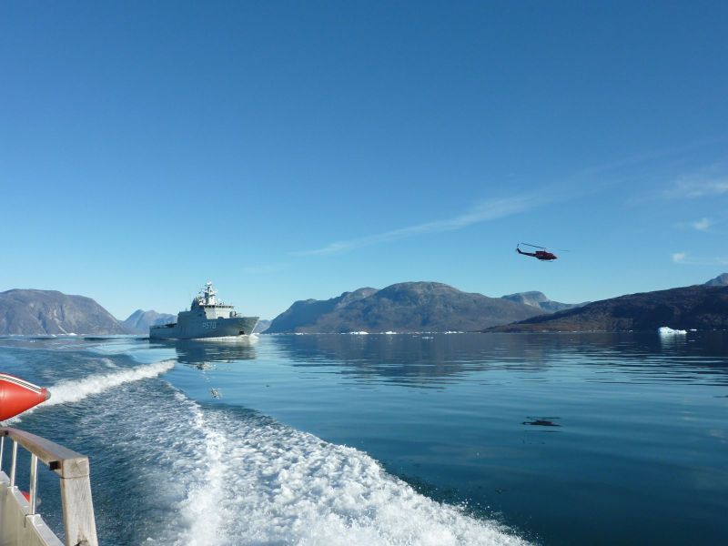 2010-09-19-1630_-_Bell 212; Helikopter; Inspektionsskib