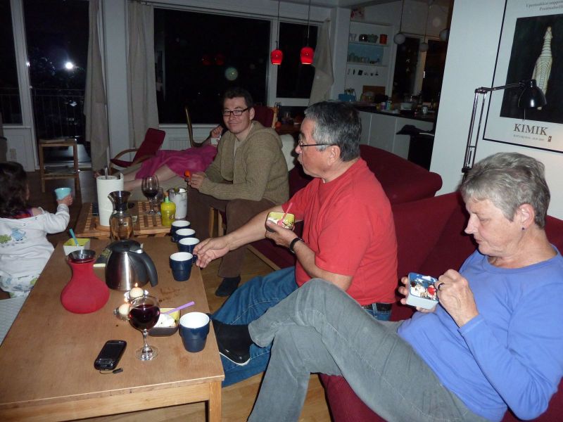 2010-10-08-1955_-_Jesper Eugenius Labansen; Jørgen Labansen; Qupanuk Eugenius Labansen; Ruth Labansen