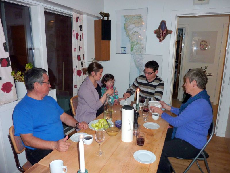2010-10-18-1921_-_Jesper Eugenius Labansen; Jørgen Labansen; Maritha Eugenius Labansen; Qupanuk Eugenius Labansen; Ru