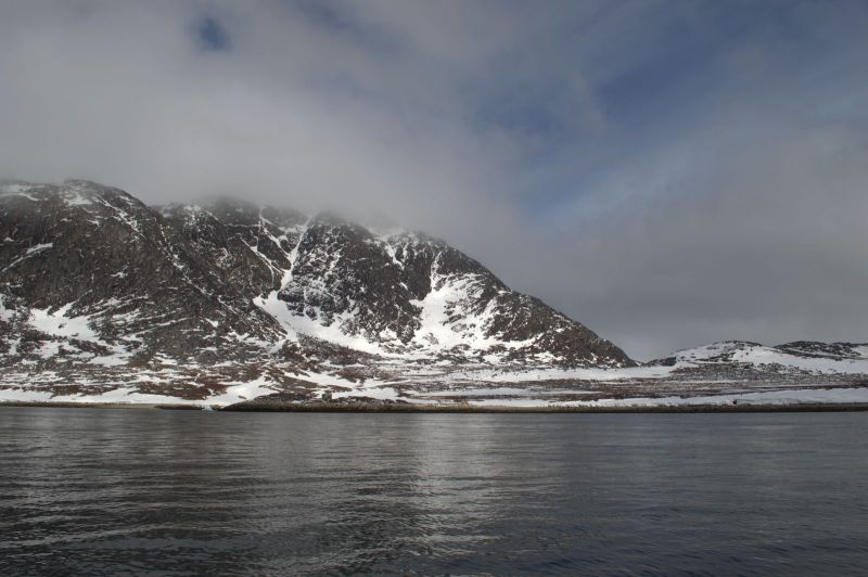 2014-05-16-1543_-_Gode_1_Timelapse-Nuuk-Buksefjord_2