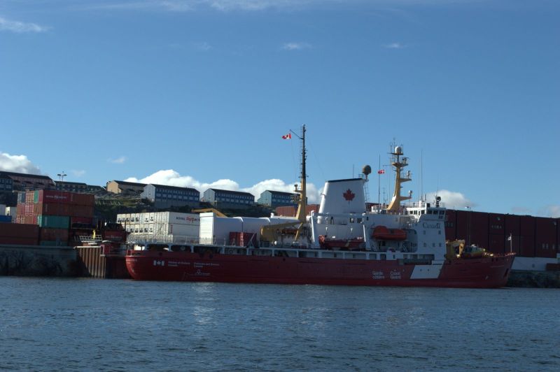 2014-07-06-1816_Canada-Coast-Guard_Gode_1_Skib