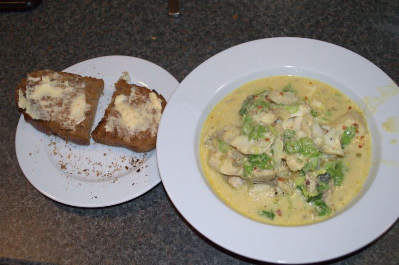 2014-09-15-2038_Fiskesuppe_med_ristet_broed_Mad