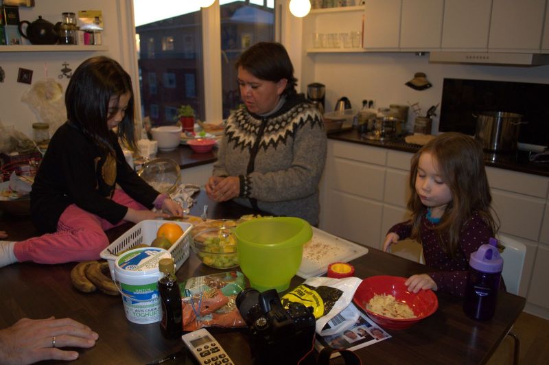 2014-10-05-1909_-_Anna_Hessler_Qupanuk_Eugenius_Labansen_Ukaleq_Eugenius_Labansen