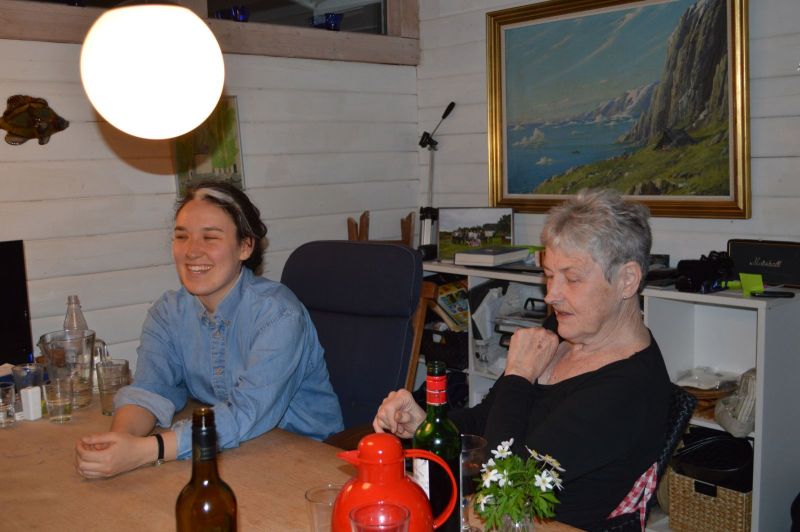 2017-04-13-1823_-_Ivalo Lynge Labansen; Ruth Labansen