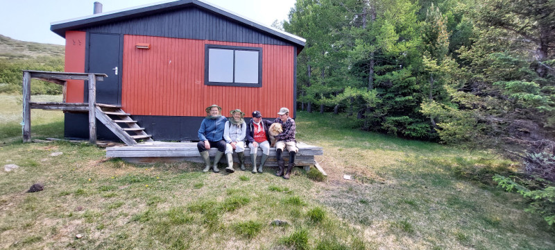 2023-06-28-1212_Gode_1-Hund_Emily-People_Anna-Hessler-Labansen-People_Johanne-Groenvold-People_Peter-Thrane-Peo