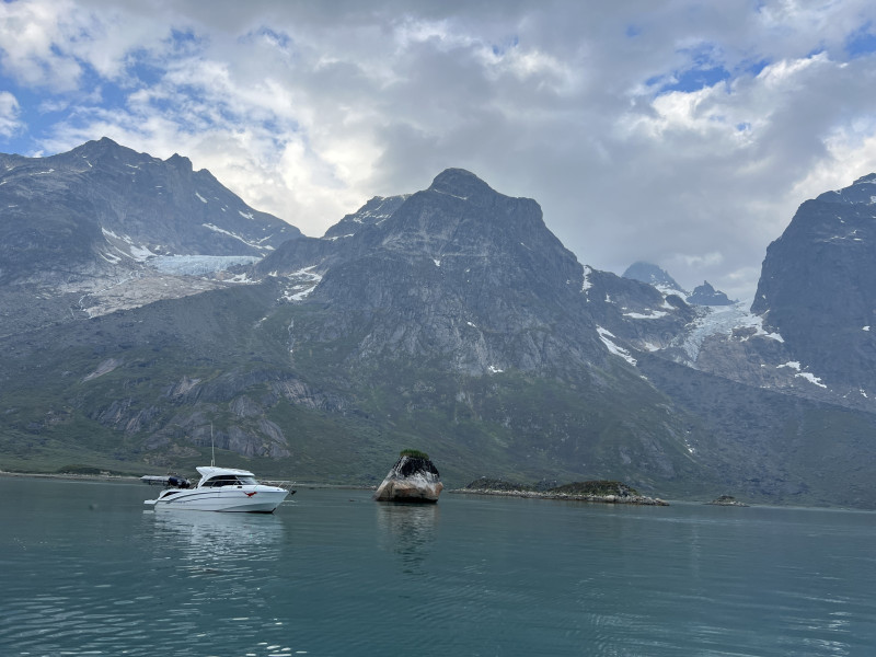 2023-06-29-1920_Baad_T-Rex-Gode_1