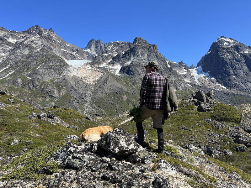 2023-06-30-1327_Gode_1-Hund_Emily-People_Soeren-Labansen