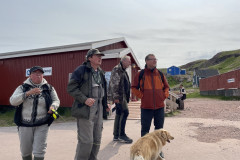 2023-07-03-1518_Gode_1-Hund_Emily-People_Anna-Hessler-Labansen-People_Jesper-Rex-People_Peter-Thrane-People_Soe