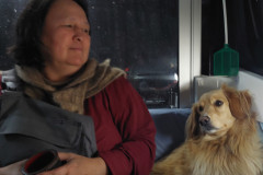 2023-10-28-1850_Gode_1-Hund_Emily-People_Maren-Mikkelsen-Lennert
