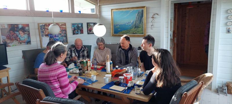 Familien Koefod kom og sang morgensang