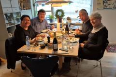 2024-04-04_19_00_People_Soeren-Labansen-Ruth-Labansen-Joergen-Labansen-Gode_1-Anna-Hessler-Labansen