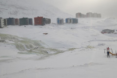 Vandmasserne danner et vandfald