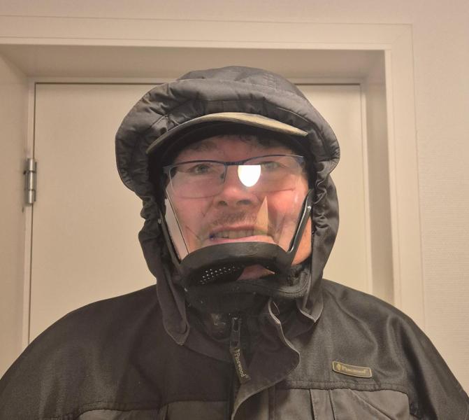 Når det er snestorm i maj og man skal ud med hunden