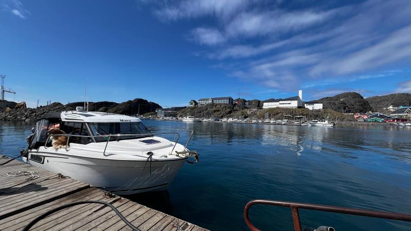 Tankes og turistes i Maniitsoq