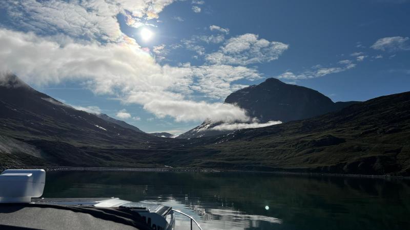 Inde og spise i Qoorqut Nuan