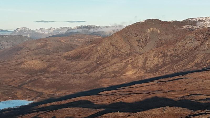 Itilleq inde i Ameralik om  i 500 meters højde 1 km oppe i fjeldet.