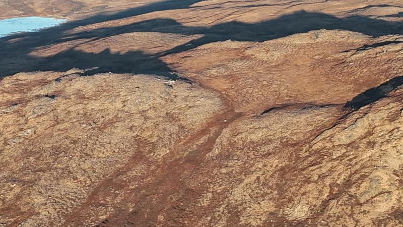 Itilleq inde i Ameralik om  i 500 meters højde 1 km oppe i fjeldet.
