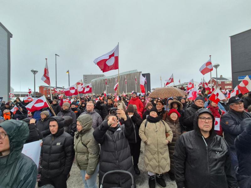 Demonstration mod Trumps planer i Nuuk