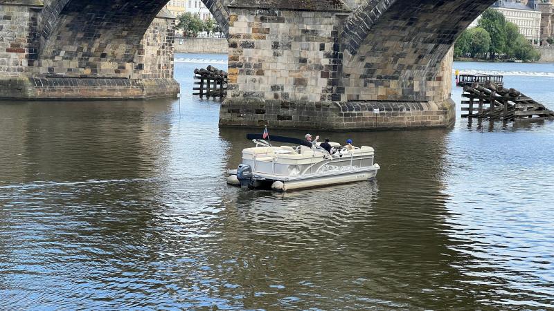 Luksusrestaurant i Prag lige ved Karlsbroen