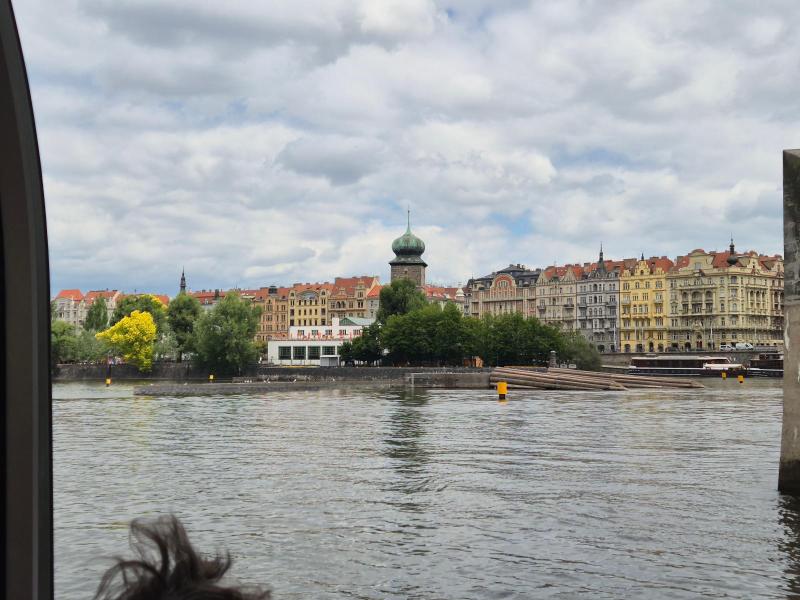 Bådtur med frokost i Prag