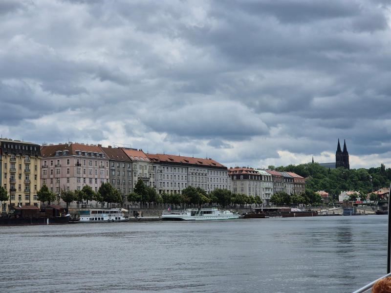 Bådtur med frokost i Prag