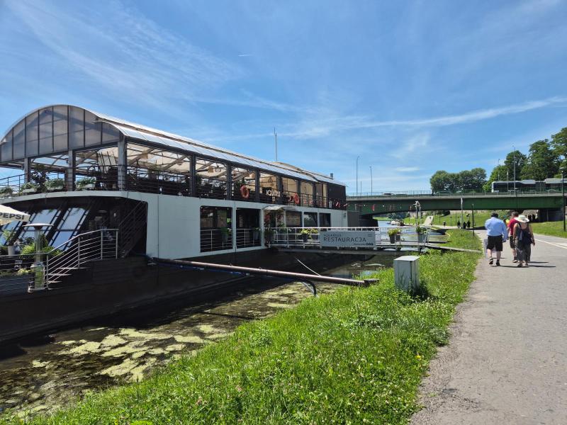 Turister i Krakow - flodsejllads og rundt og kigge