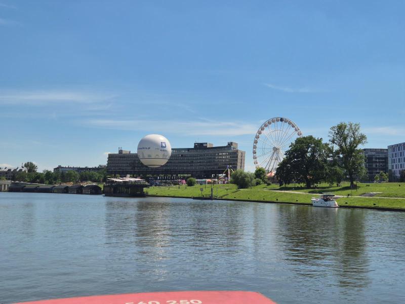 Turister i Krakow - flodsejllads og rundt og kigge