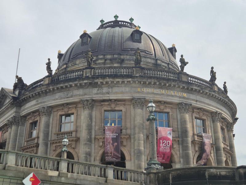 Turisttur med båd i Berlin