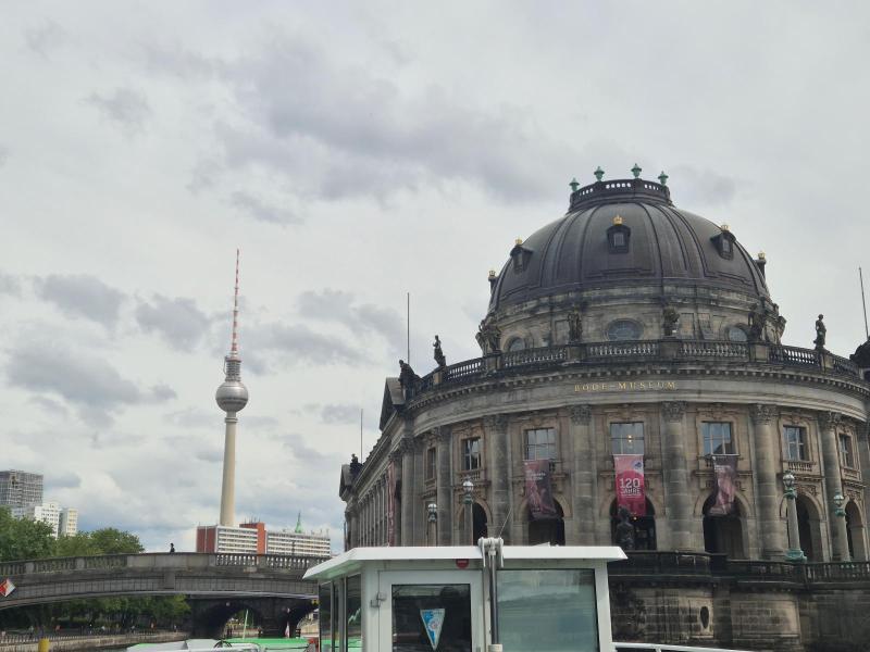 Turisttur med båd i Berlin