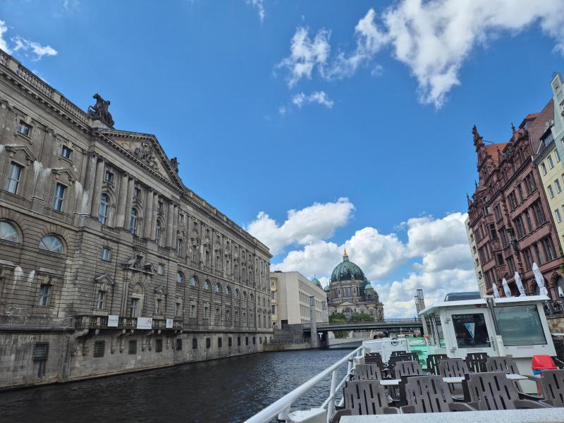 Turisttur med båd i Berlin