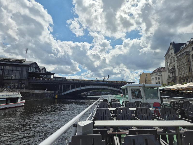 Turisttur med båd i Berlin