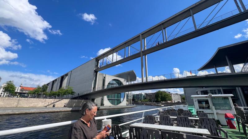 Turisttur med båd i Berlin