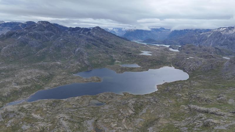 Foto fra ca. 500 m højde inde i Tasiussarsuaq
