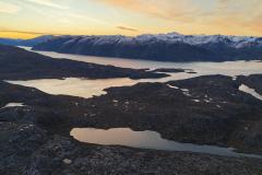 500 meter oppe i Amitsorssuaq ved Buksefjordens munding